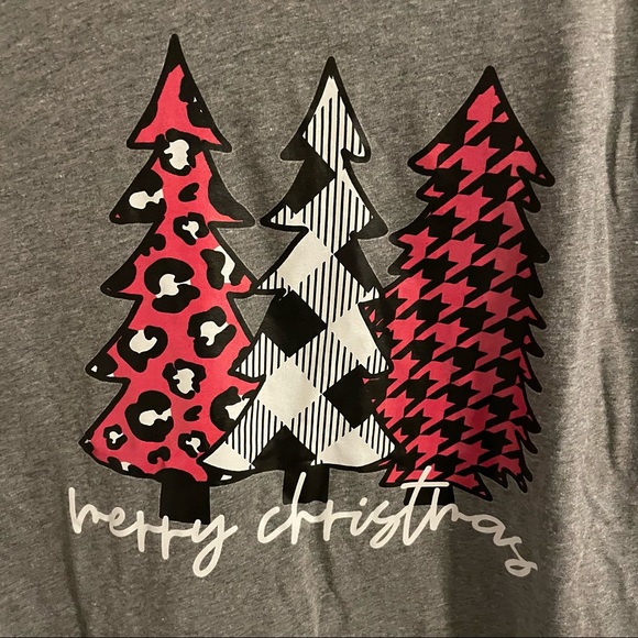 New Christmas Tee - Picture 4 of 4